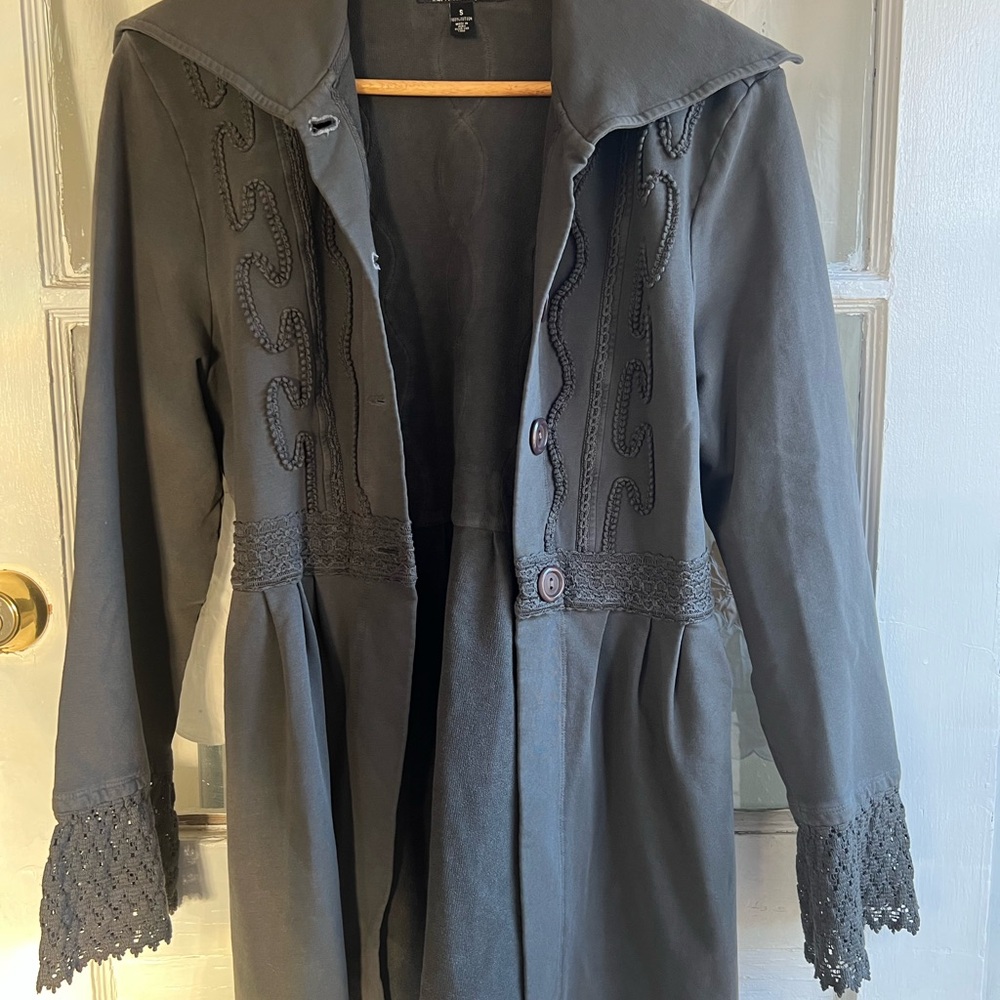 Charming Gray Women's sweatshirt/jacket